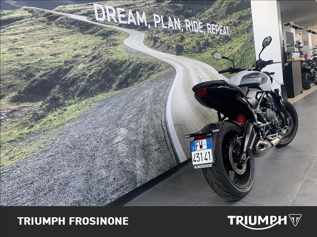 TRIUMPH Trident 660 Snowdonia White Abs