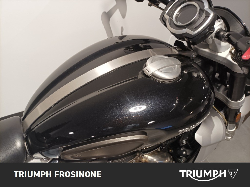 TRIUMPH Rocket III 2500 R